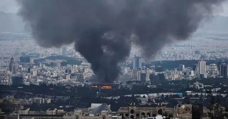 তেহেরানে ‘শক্তিশালী’ বিমান হামলা